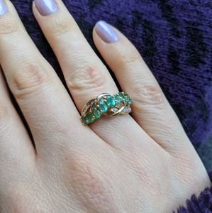 vintage natural emerald and diamond 10k gold ring